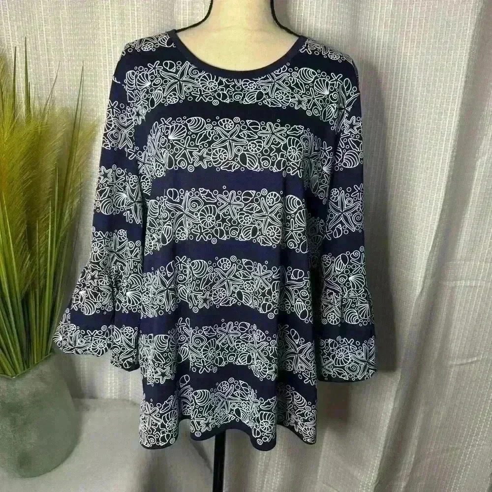 Chico's Navy and White Patterned Tunic Top